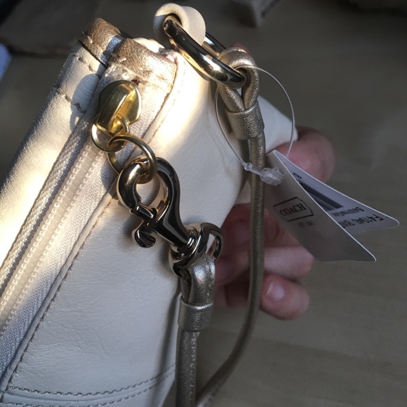 Coach Cream & Gold Leather Clutch Wristlet - Picture 8 of 16